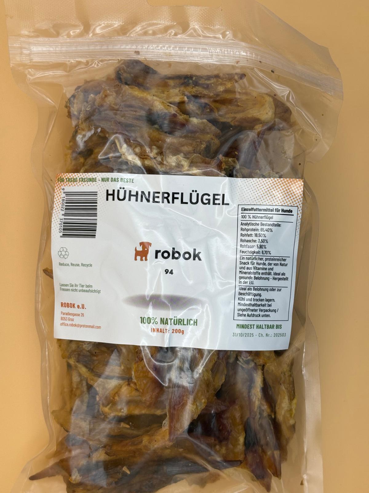 Hühnerflügel luftgetrocknet von ROBOK – Hundesnack aus Huhn – Nahaufnahme